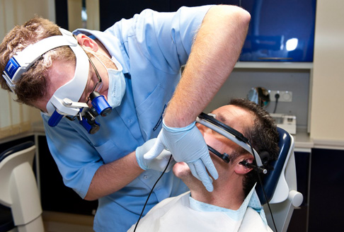 Dr. Péter Lukács - Arcus Digma II Kreativ Dental Clinic